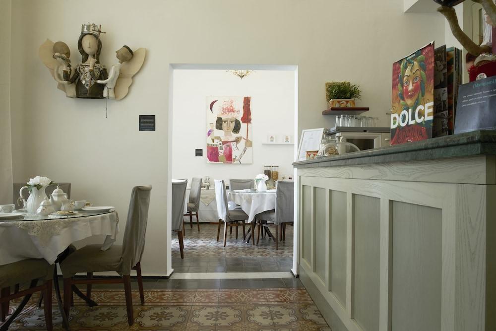 Santuzza Art Hotel 3*